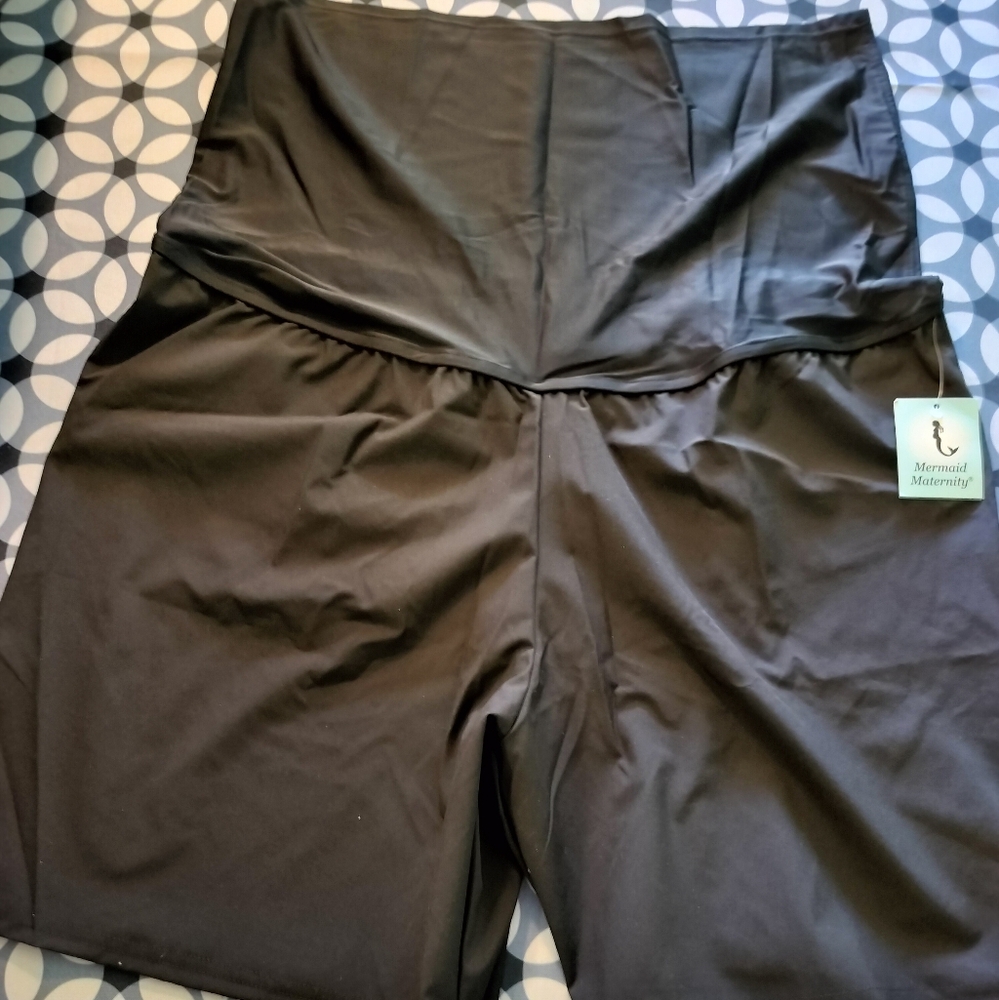 Maternity Walking Shorts XXL